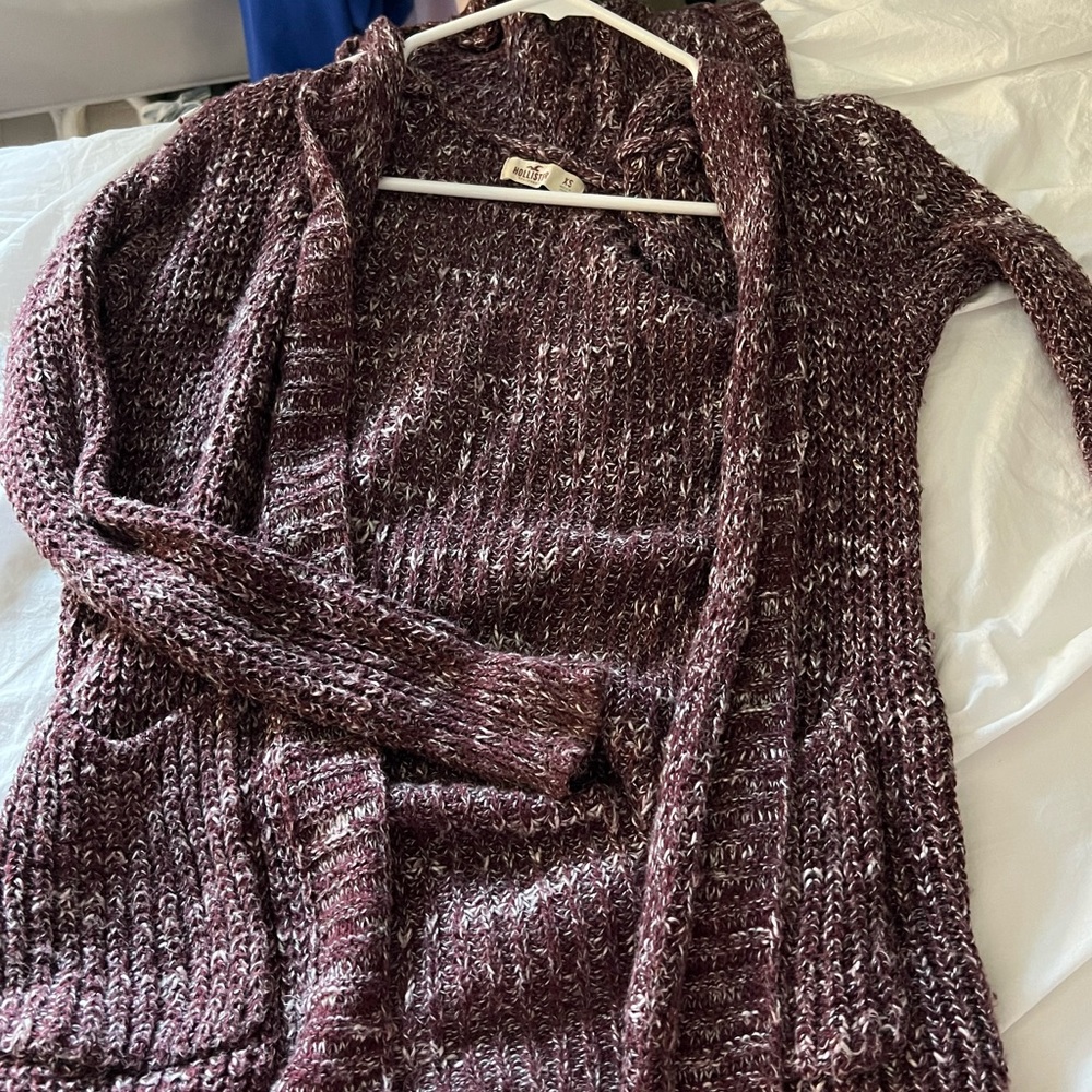 Hollister cardigan
